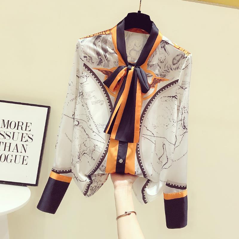 Silk Blouse Button - Camicetta a maniche lunghe con colletto