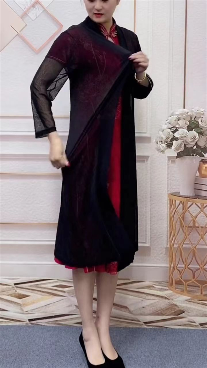 Elderly Women Formal Wear - Indossa un nuovo scialle in rete